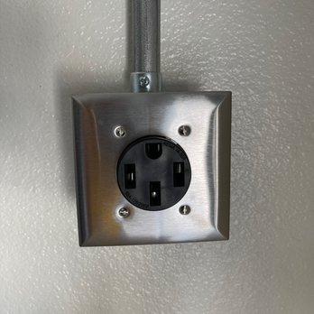 AGA Electric - Electricians Near Me