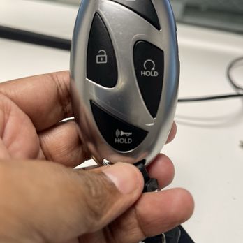 Stevens Creek Hyundai - No parking buttons - Car Dealers Near Me - Santa Clara, California