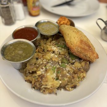 Smothered - Smothered Smash Scramble - Breakfast & Brunch Near Me - Albuquerque, New Mexico