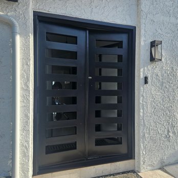 Extra Care Custom Painting - Finished - Painters Near Me - Encino , California Extra Care Custom Painting - Finished - Painters Near Me - Encino , California