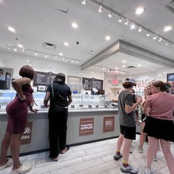 The Fudgery - Expect a long wait at this place with very limited options