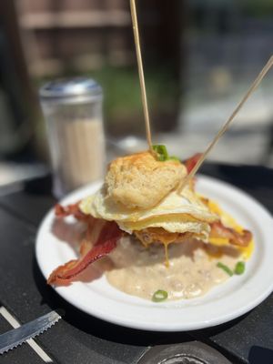 Sweet Lake Biscuits & Limeade by null