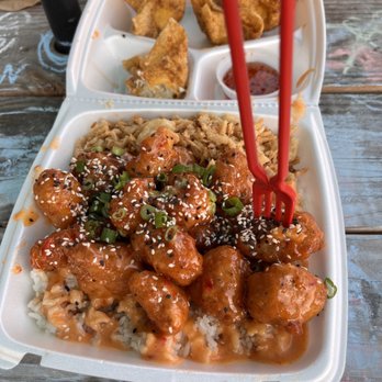Shiso Crispy - Tampa - Dirty Rice (bang bang chicken) and Lobster Rangoon - Food Trucks Near Me - Tampa, Florida Shiso Crispy - Tampa - Dirty Rice (bang bang chicken) and Lobster Rangoon - Food Trucks Near Me - Tampa, Florida