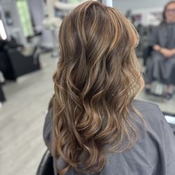 Scissorhands Salon - Balayage