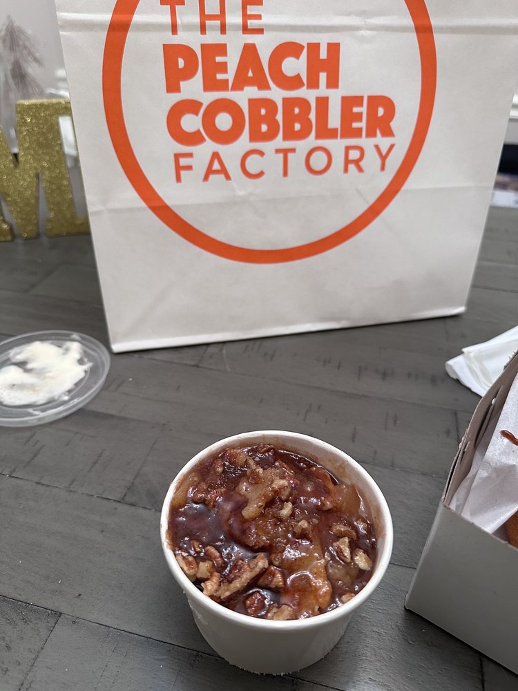 The Peach Cobbler Factory, Columbus Roadtrippers