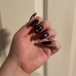 Julie's Nails & Spa