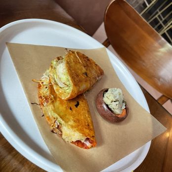 Amano - Tacos de papa -Happy hour, $5 each - Cocktail Bars Near Me - Caldwell, Idaho Amano - Tacos de papa -Happy hour, $5 each - Cocktail Bars Near Me - Caldwell, Idaho