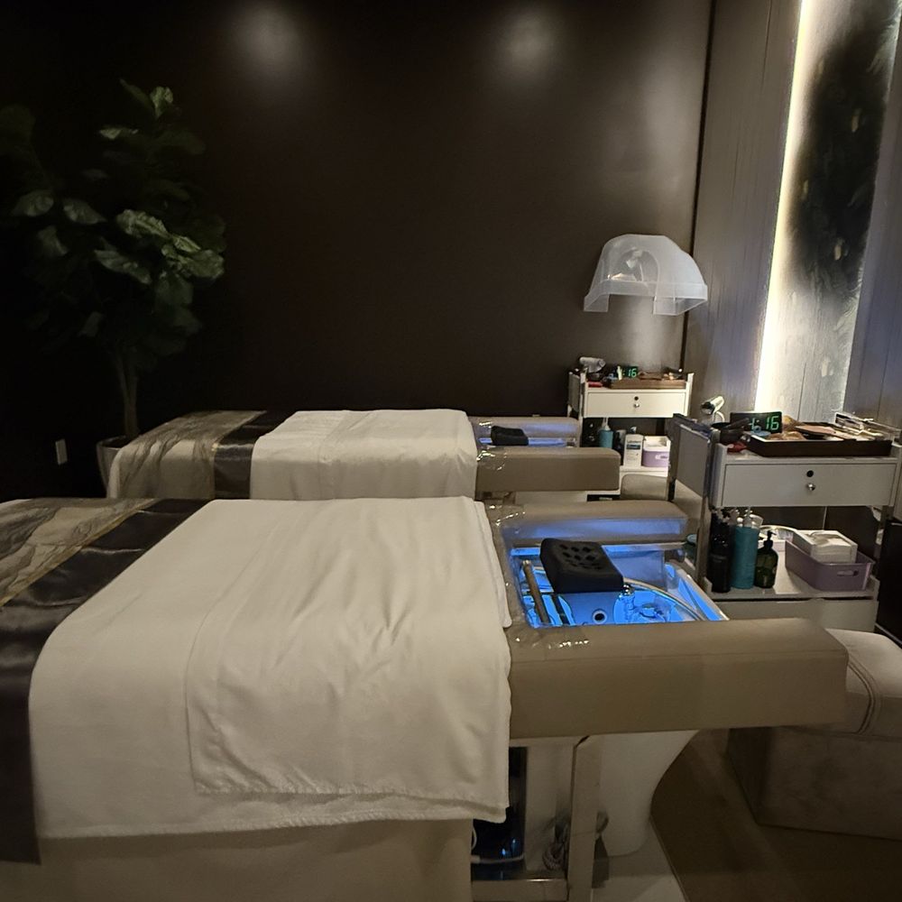 Sawadee Aqua Spa - Couples head spa room - Day Spas Near Me - Scottsdale, Arizona