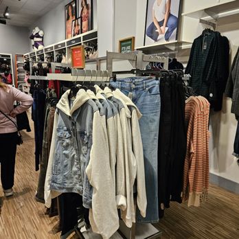 Torrid - Clothing - Women's Clothing Near Me - Northridge, California