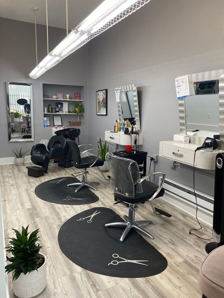 D’DILSA SALON 553 Smithfield Ave, Pawtucket, Rhode Island Hair