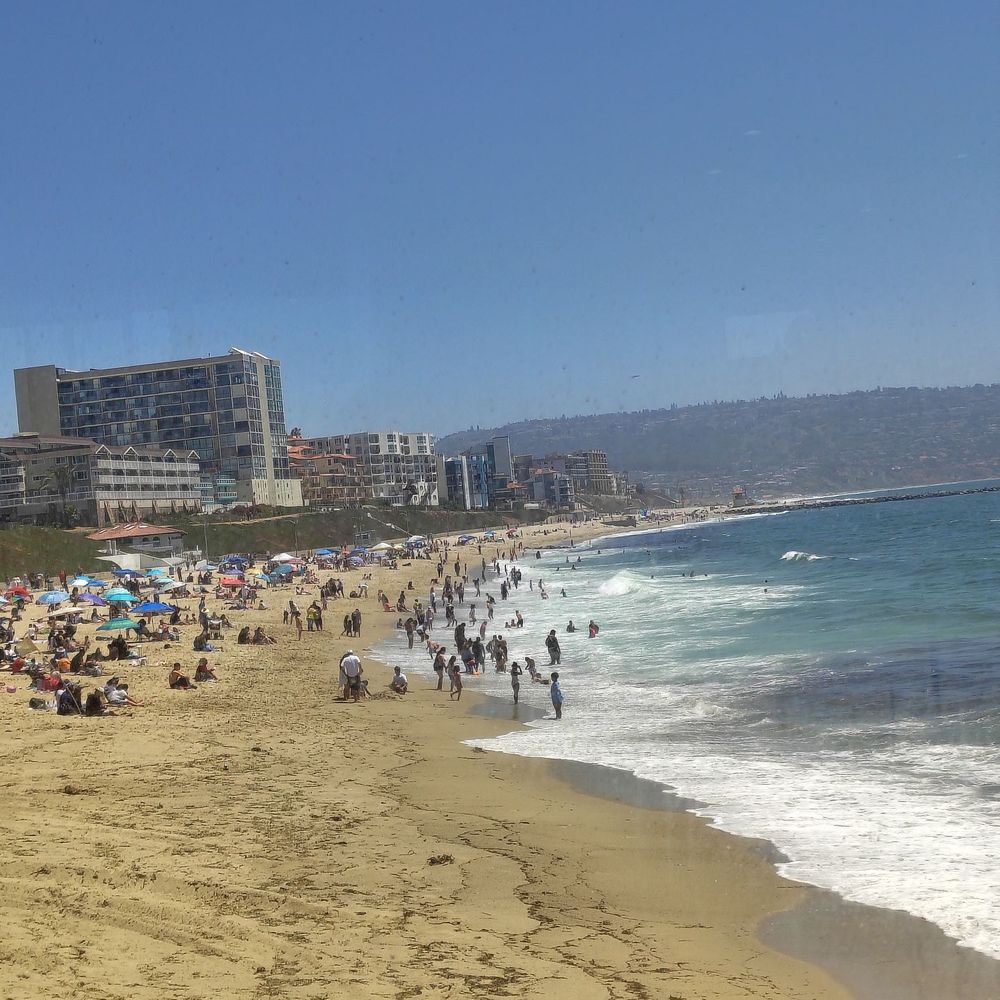 Redondo Beach Crab House - It was a beautiful day at the beach many people enjoying the sun and sea. Perfect weather. Picture from our table inside the crab house. - Seafood Near Me - Redondo Beach, California Redondo Beach Crab House - It was a beautiful day at the beach many people enjoying the sun and sea. Perfect weather. Picture from our table inside the crab house. - Seafood Near Me - Redondo Beach, California