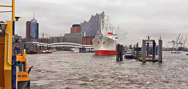 Elbphilharmonie Hamburg by null