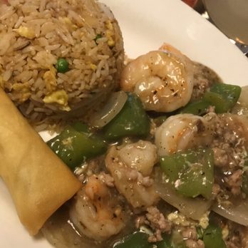 Pearl East - Shrimp in lobster sauce lunch special - Chinese Near Me - Santa Maria, California Pearl East - Shrimp in lobster sauce lunch special - Chinese Near Me - Santa Maria, California