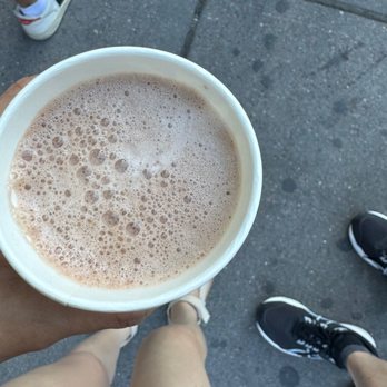 Kisa - Hot Chocolate ($.25) from their drink machine (so good) - Korean Near Me - New York, New York