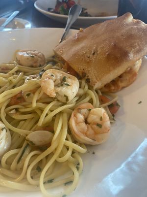 Piccolo Mondo Italian Restaurant by null