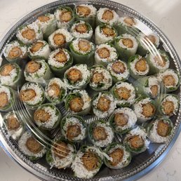 Platter wow very delicious food and affordable you don't want to miss it .Try their banh mi ono always fresh and delicious