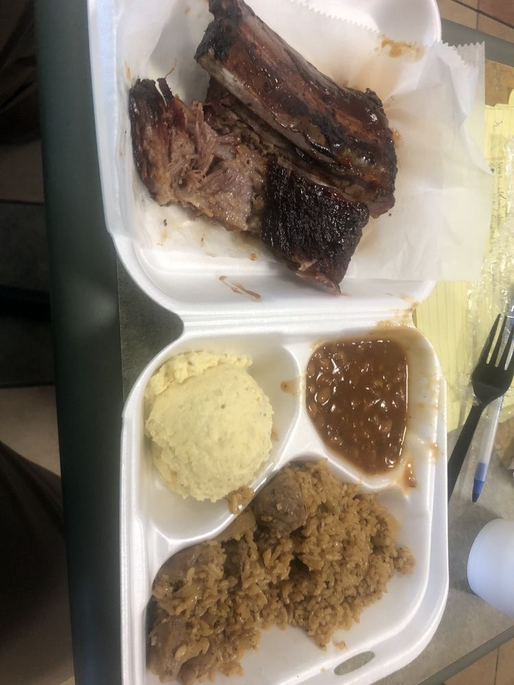 VINNIE’S SANDWICH SHOPPE Updated September 2024 2601 Hwy 308