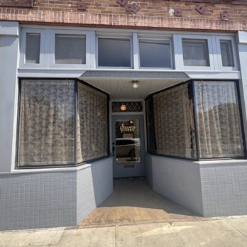 Flowers Finest - Exterior - Tea Rooms Near Me - Los Angeles, California