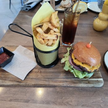 Alter Ego Tempe - Ego burger - New American Near Me - Tempe, Arizona