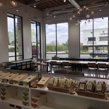 Tous Les Jours - Picture taken during Covid-19 pandemic, seating section was closed. - Bakeries Near Me - Cerritos, California Tous Les Jours - Picture taken during Covid-19 pandemic, seating section was closed. - Bakeries Near Me - Cerritos, California