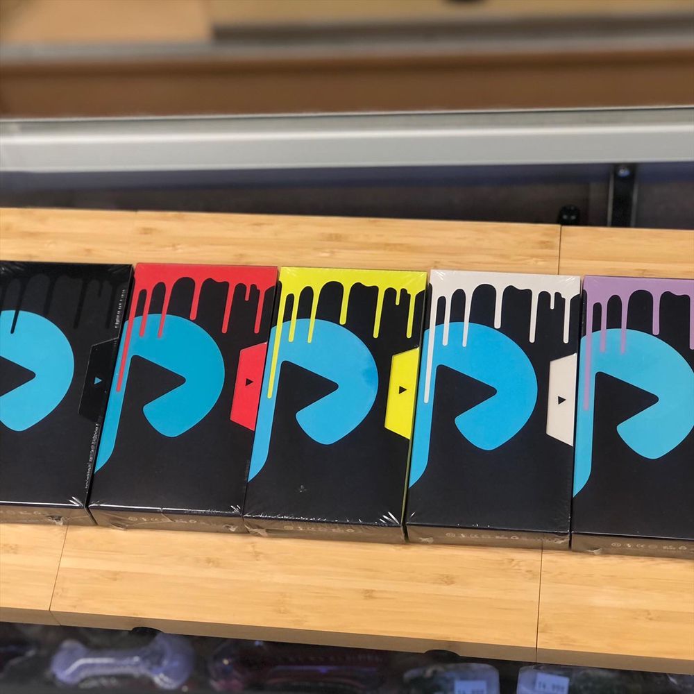 Z SMOKE SHOP Updated July 2024 143 Photos & 32 Reviews 1118 Via