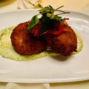 El Gaucho - Fresh Dungeness Crab Cakes - Steakhouses Near Me - Portland, Oregon El Gaucho - Fresh Dungeness Crab Cakes - Steakhouses Near Me - Portland, Oregon