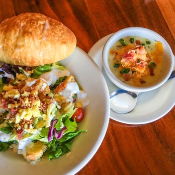 Charleston's - American Near Me - Fort Worth, Texas