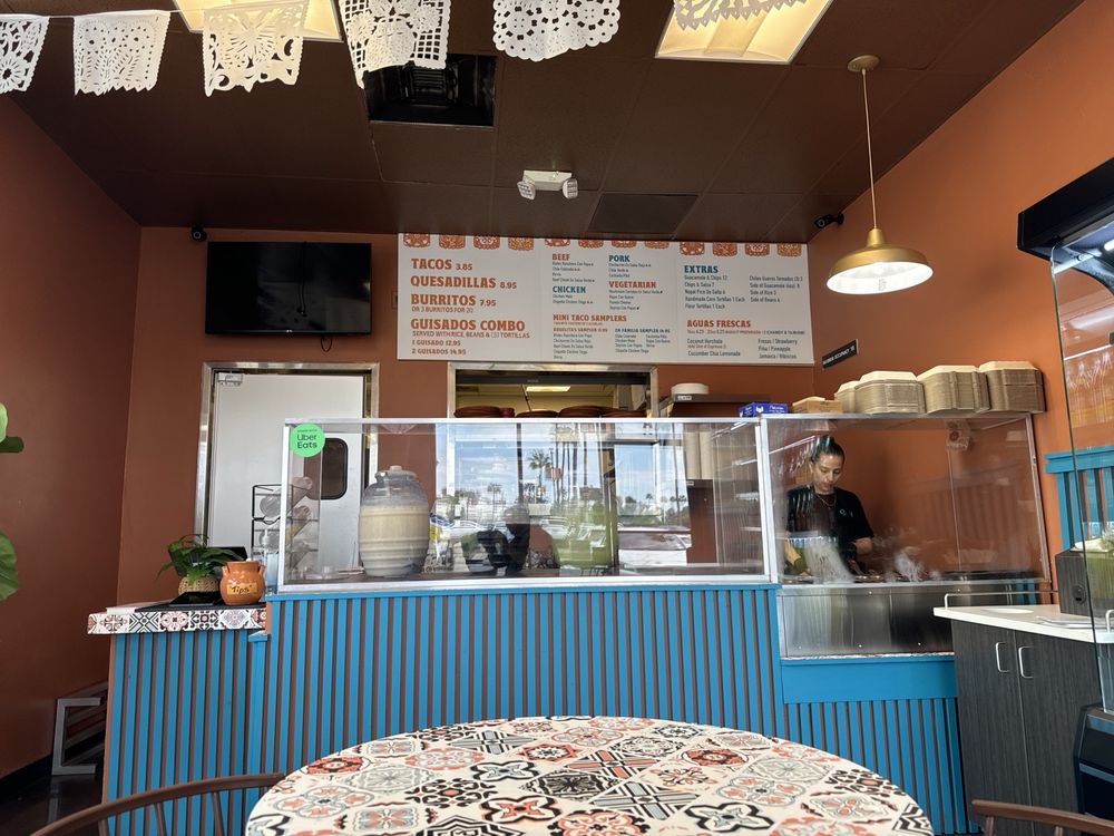 Cazuelas Taqueria