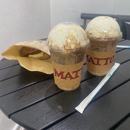 Ordered 2 Iced Latte Egg and vegetarian sausage on a whole grain artisan roll.