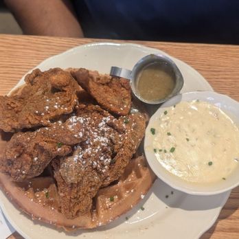 Hope Breakfast Bar - St. Paul - Chicken and waffles - Breakfast & Brunch Near Me - Saint Paul, Minnesota