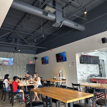 92 Chicken - Inside - Chicken Wings Near Me - Sugar Land, Texas