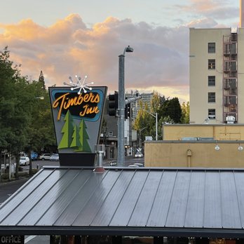 Timbers Motel - Sunset at the Timbers... view from my room - Hotels Near Me - Eugene, Oregon Timbers Motel - Sunset at the Timbers... view from my room - Hotels Near Me - Eugene, Oregon