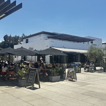 Le Pain Quotidien - Patio - Bakeries Near Me - Manhattan Beach, California Le Pain Quotidien - Patio - Bakeries Near Me - Manhattan Beach, California