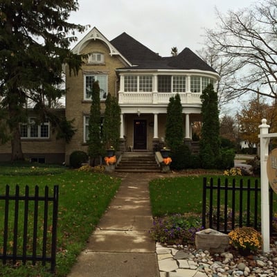 Chantry Breezes Bed & Breakfast by null