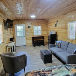 Big Cedar Campground - Bevs Cabin