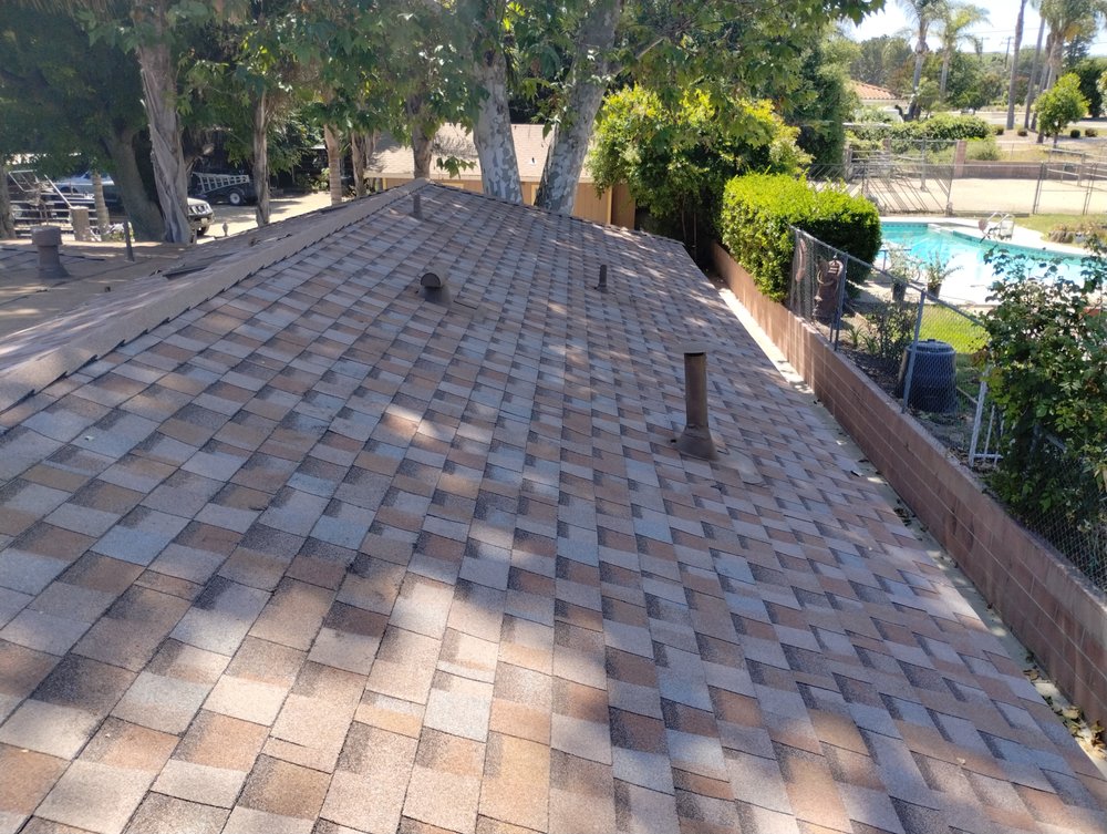 Slide of Mr Roofing Specialist