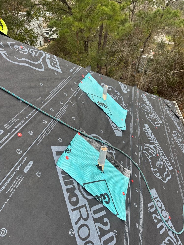 Slide of Derwin's Roofing