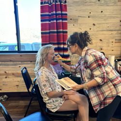Maxima School of Makeup Artistry - Salpie with the bride.