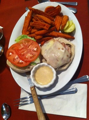 The Beacon Bar & Grill by null