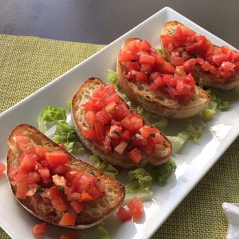 Pelican cafe - Bruschetta appetizer - Italian Near Me - Miami Beach, Florida Pelican cafe - Bruschetta appetizer - Italian Near Me - Miami Beach, Florida