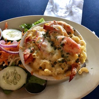 Boston Sail Loft - Lobster Mac and Cheese - Bars Near Me - Boston, Massachusetts