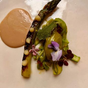 Frenchie - Asparagus with hollandaise foam and a quenelle of sorbet...excellent!!! - French Near Me - Paris, 75