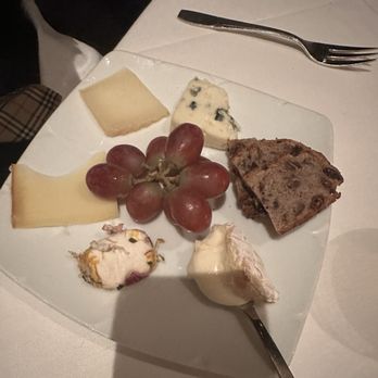 Gary Danko - A Selection of Farmhouse and Artisanal Cheeses - New American Near Me - San Francisco, California