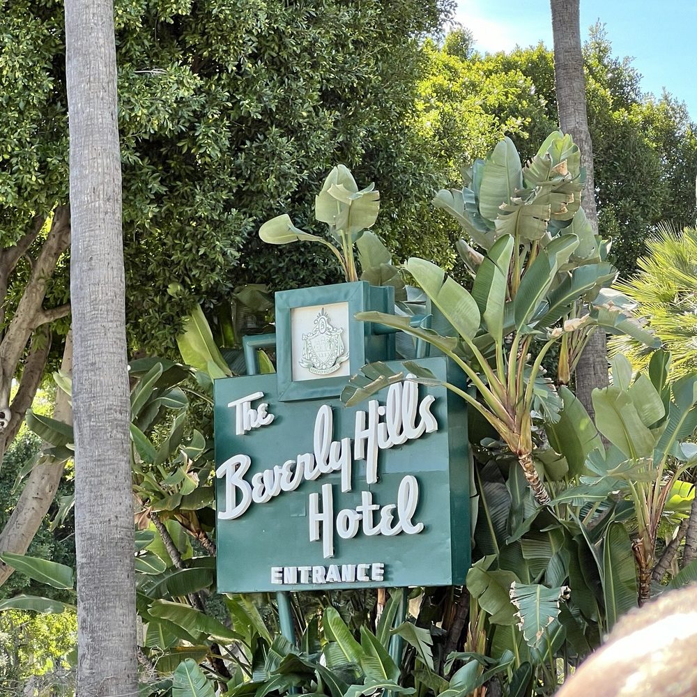 Access Hollywood Tours - Bus Tours Near Me - Los Angeles, California