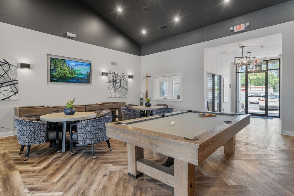 THE AVERY APARTMENT HOMES Updated July 2024 Request Information