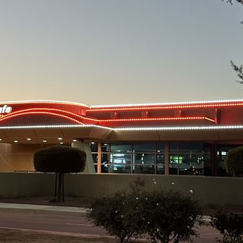 Goody's Cafe - Outside - Burgers Near Me - Palm Desert, California
