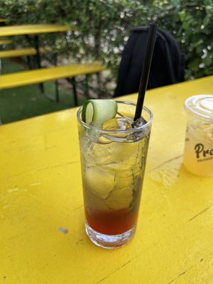 Preslee's by null