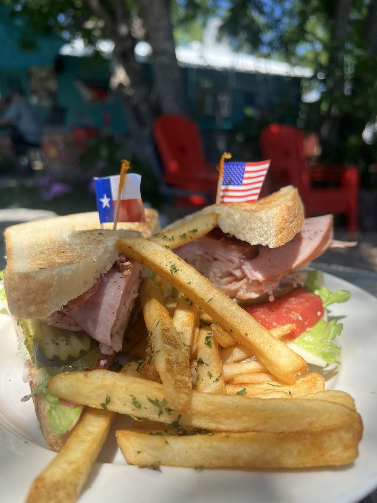 Scotty's Bistro & Pub Logo