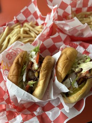 Dad's Dog & Burger by null