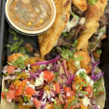 Dos Jefes - Shrimp Street tacos and Birria tacos - Tacos Near Me